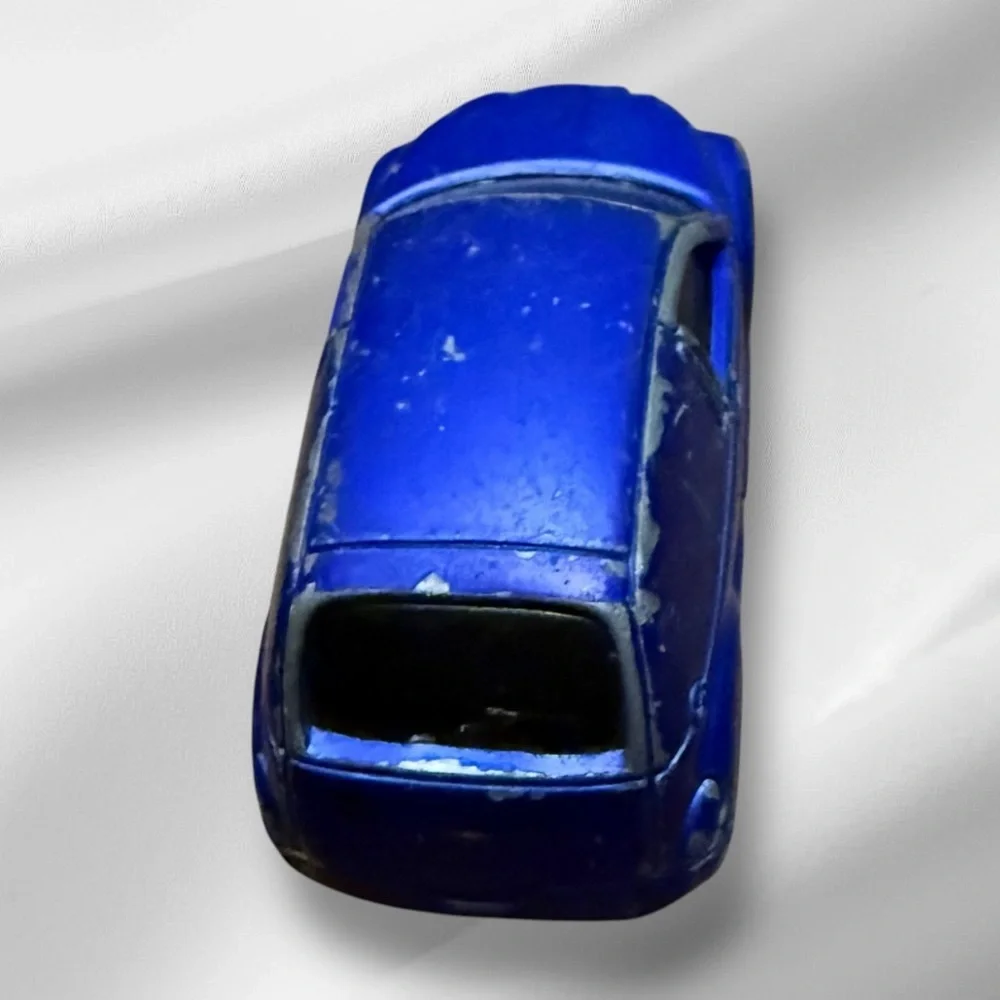 1998 Maisto 1:64 Daimler Chrysler Corporation Panel Cruiser Van AS IS‎